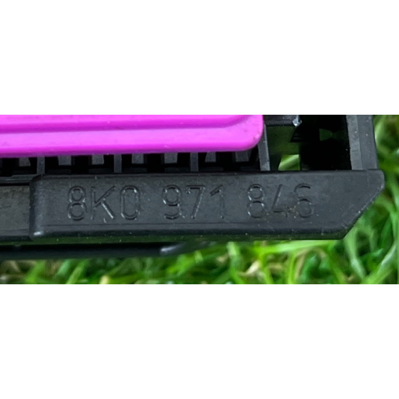 Блок предохранителей (электрика) AUDI A4 B8 2012 2.0 TFSI 8K0971846