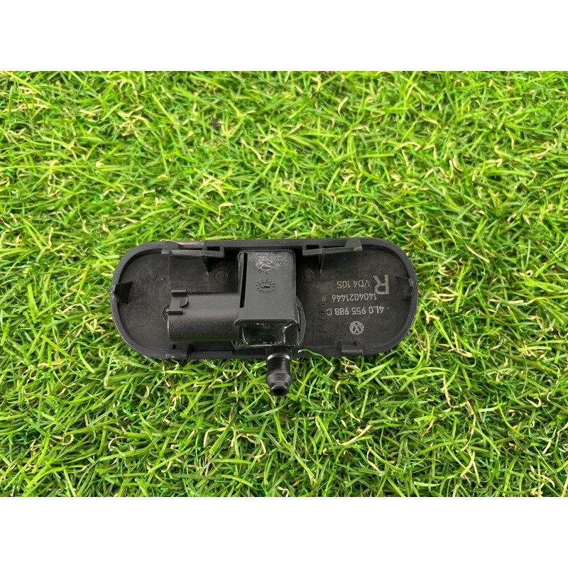 Форсунка омывателя (кузов и элементы) AUDI Q7 4L 2014 3.0 TFSi CTWB 8J0955988G