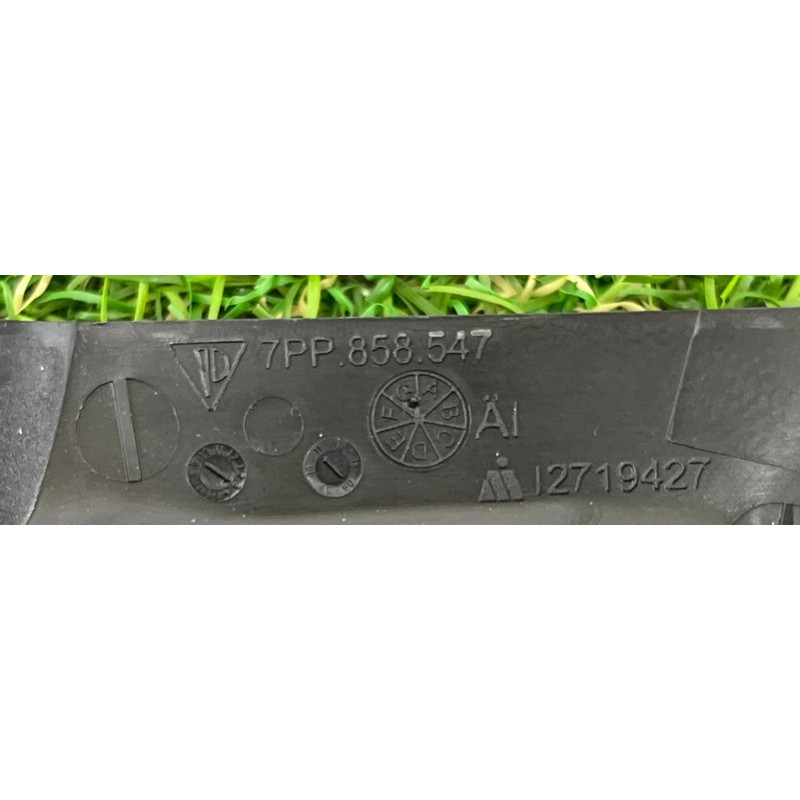 Накладка зеркала в салоне (салон) PORSCHE CAYENNE 958 2012 4.8 7PP8585471E0