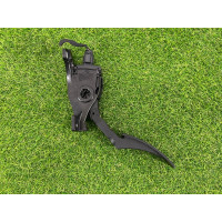 Педаль газу