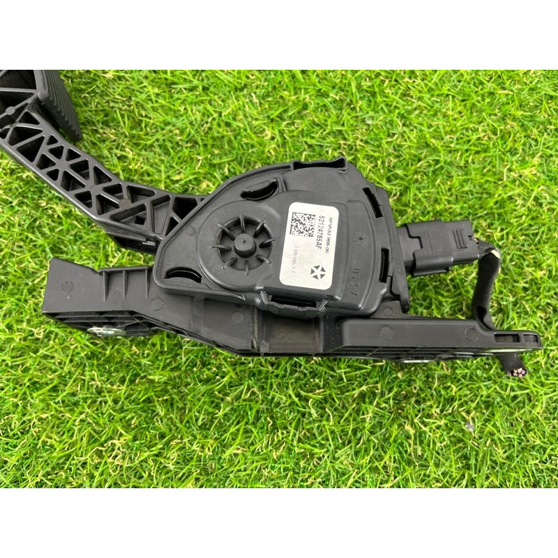 Педаль газа (электрика двигателя) Jeep Grand Cherokee WK2 2017 3.6 52124785AF