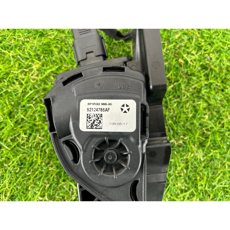 Педаль газа (электрика двигателя) Jeep Grand Cherokee WK2 2017 3.6 52124785AF