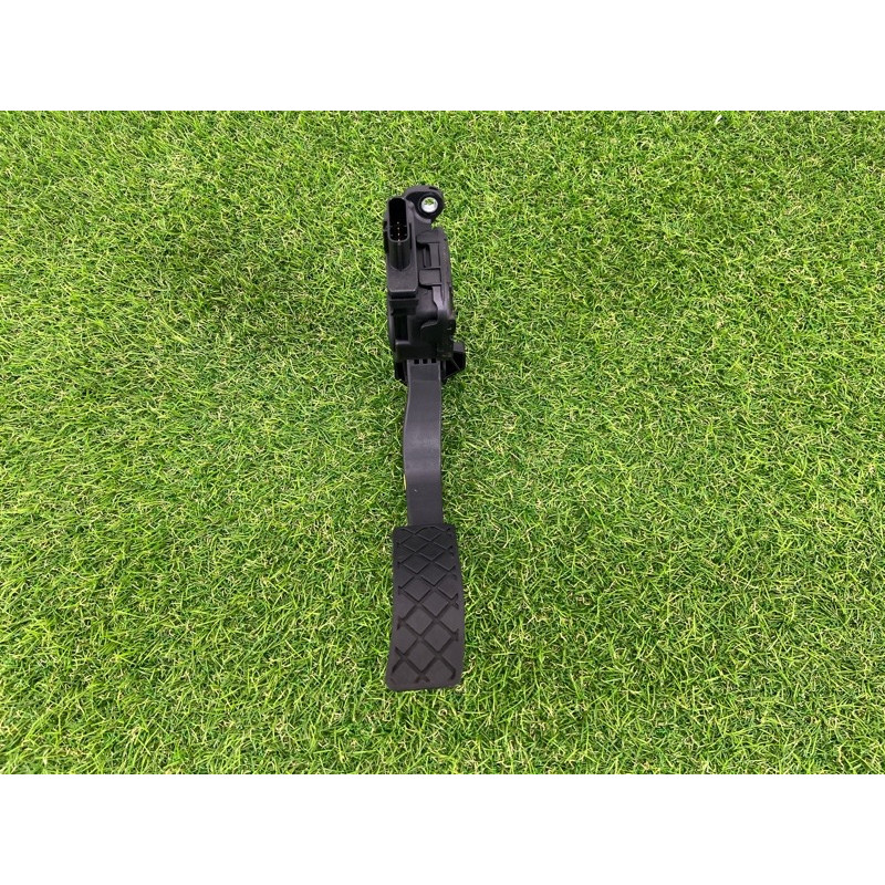 Педаль газа (электрика двигателя) AUDI A4 B8 2012 2.0 TFSI 8K1723523A