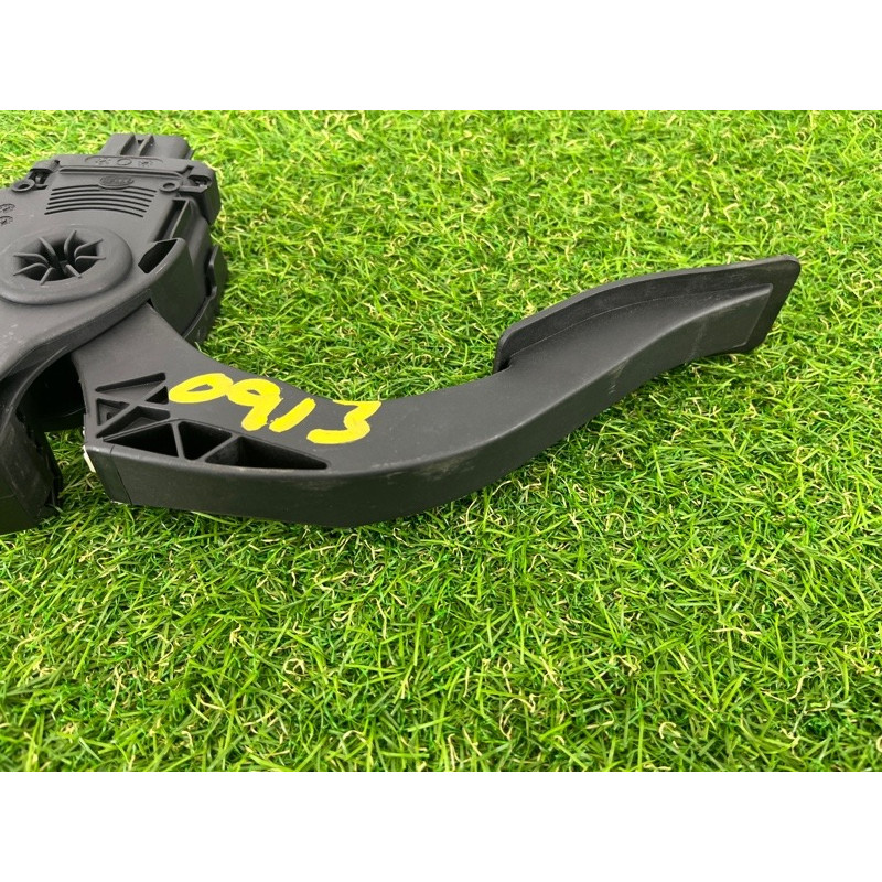 Педаль газа (электрика двигателя) AUDI A4 B8 2012 2.0 TFSI 8K1723523A