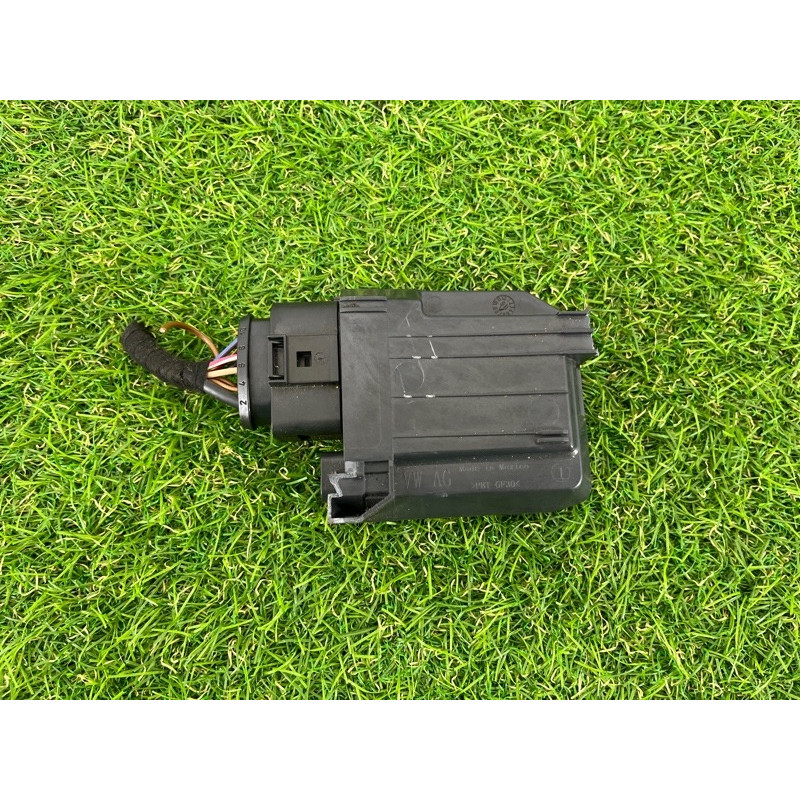 Датчик присутствия пассажира (электрика / датчики) Volkswagen Passat B7 2016 1.8 4M0959339B