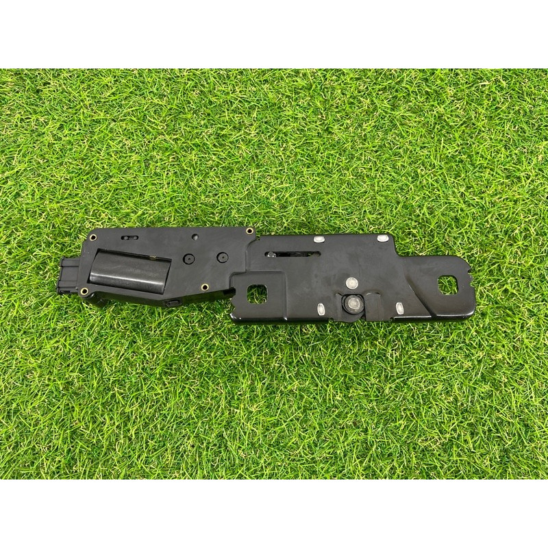 Ответная часть замка багажника (кузов и элементы) AUDI A7 4G 2013 3.0 CGXB 4H0827383