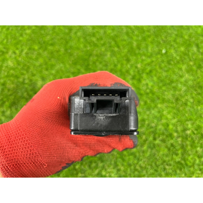 Ответная часть замка багажника (кузов и элементы) AUDI A7 4G 2013 3.0 CGXB 4H0827383