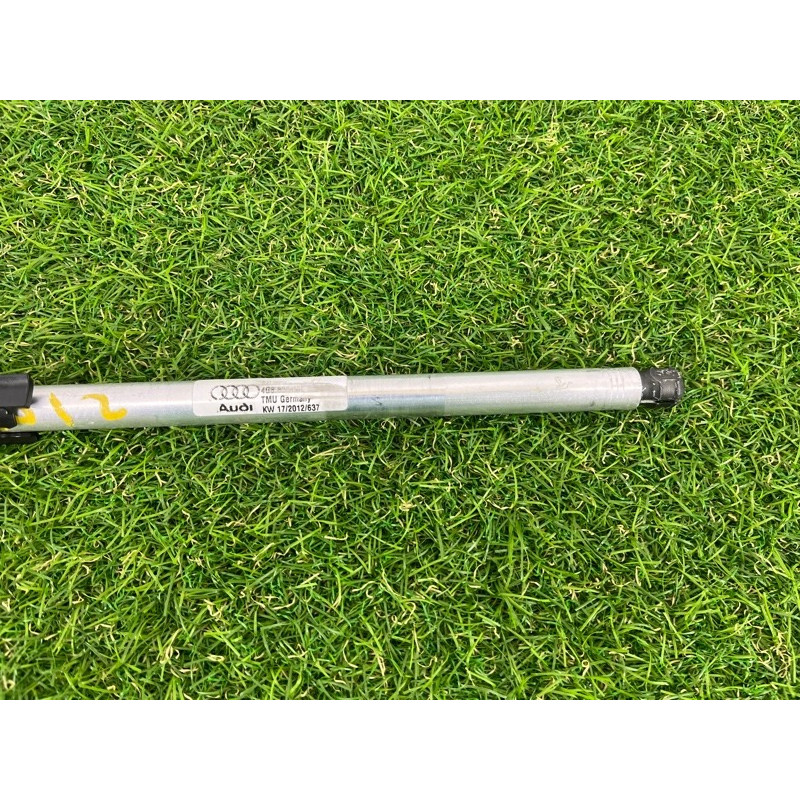 Амортизатор багажника (кузов и элементы) AUDI A7 4G 2013 3.0 CGXB 4G8827515B