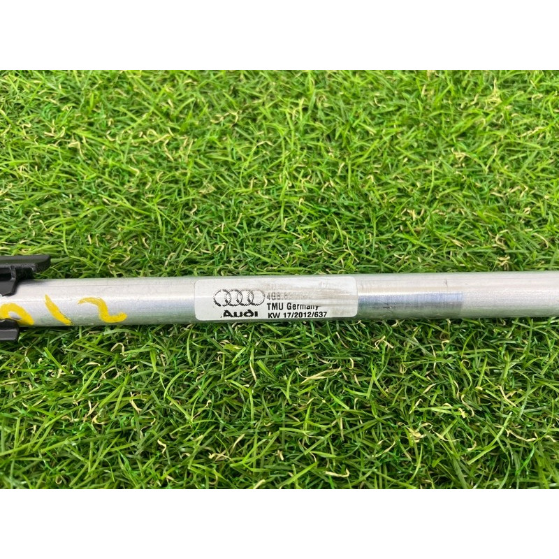 Амортизатор багажника (кузов и элементы) AUDI A7 4G 2013 3.0 CGXB 4G8827515B