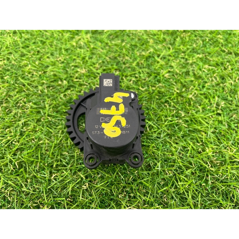 Привод заслонки отопителя (отопление и кондиционирование) CHEVROLET Cruze J300 2011 1.4 52437251