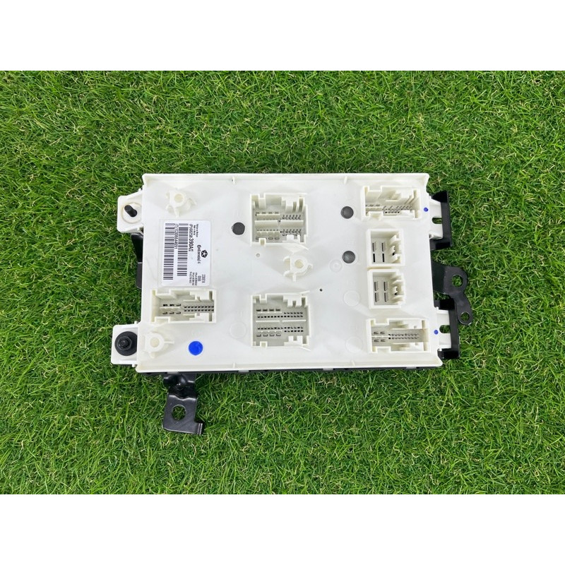 Модуль BCM (электрика / блоки управления) Jeep Grand Cherokee WK2 2016 3.6 68258390AE