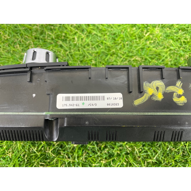 Блок управления климат-контролем (электрика / блоки управления) Volkswagen Touareg NF 2011 3.6 7P6907040AG