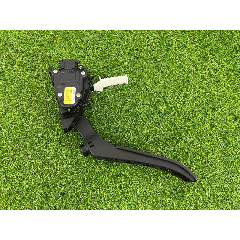 Педаль газа (электрика двигателя) Volkswagen Touareg NF 2011 3.6 7L0723507D