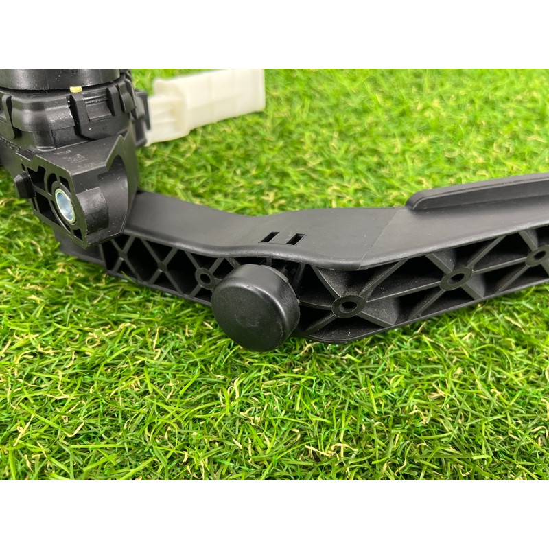 Педаль газа (электрика двигателя) Volkswagen Touareg NF 2011 3.6 7L0723507D