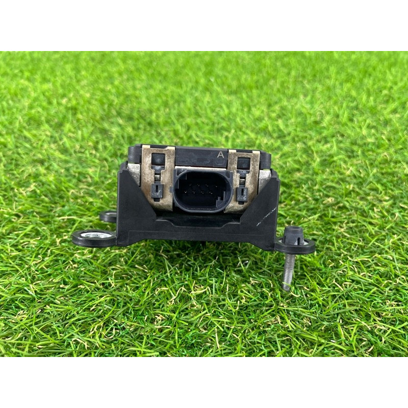 Дистроник (электрика / датчики) Volkswagen Passat B7 2016 1.8 561907561A