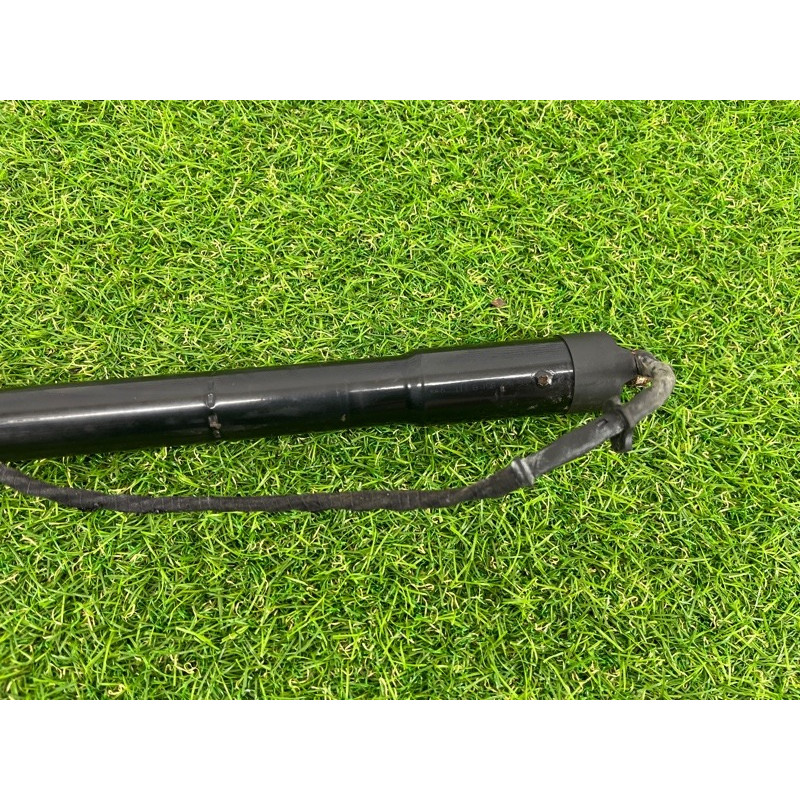 Привод двери багажника (электрика) Volkswagen Touareg NF 2011 3.6 7P6827851FIIT