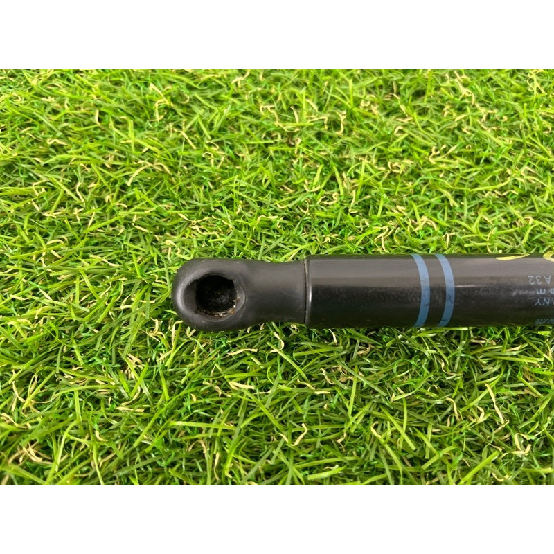 Амортизатор капота (кузов и элементы) BMW 4-series F32 2015 2.0 51237239233