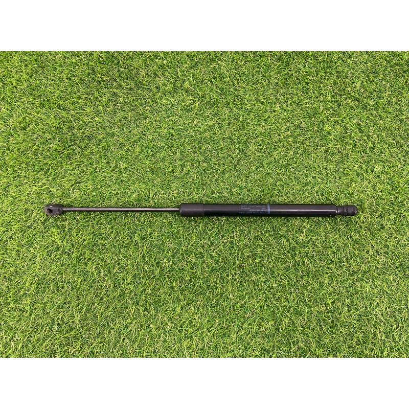 Амортизатор багажника (кузов и элементы) AUDI Q7 4L 2014 3.0 TFSi CTWB 4L0827552F