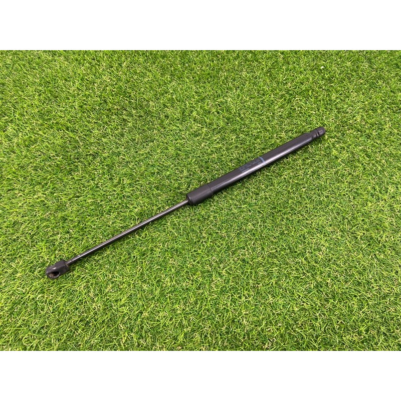 Амортизатор багажника (кузов и элементы) AUDI Q7 4L 2014 3.0 TFSi CTWB 4L0827552F