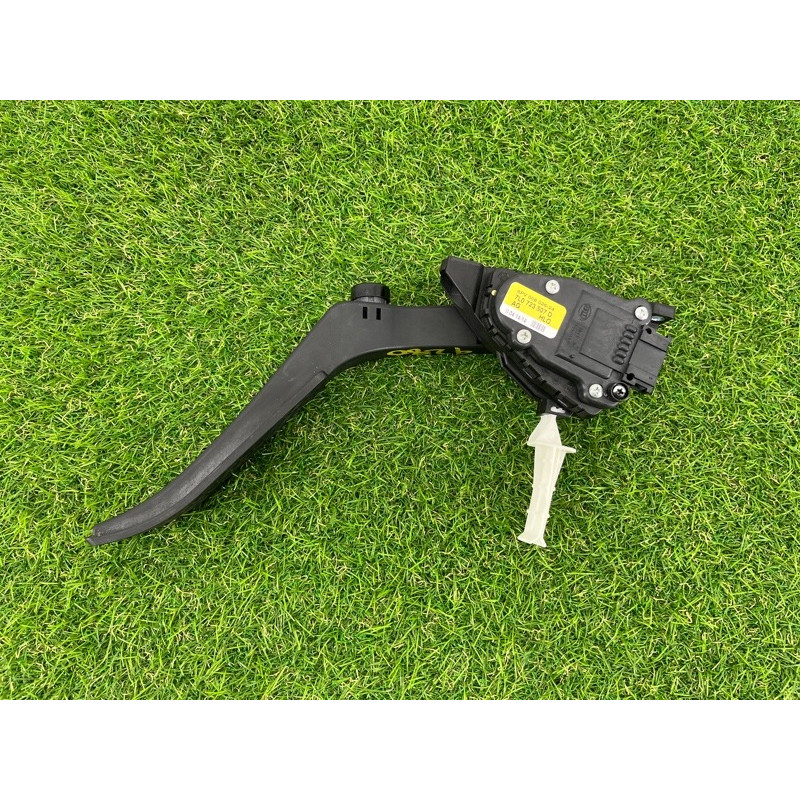 Педаль газа (электрика двигателя) AUDI Q7 4L 2014 3.0 TFSi CTWB 7L0723507D