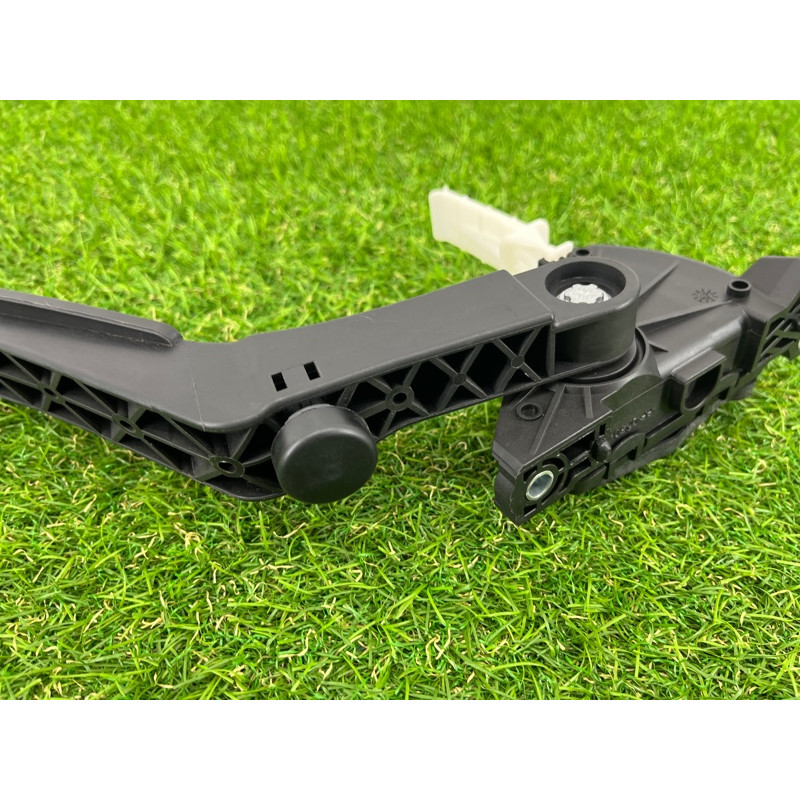 Педаль газа (электрика двигателя) AUDI Q7 4L 2014 3.0 TFSi CTWB 7L0723507D