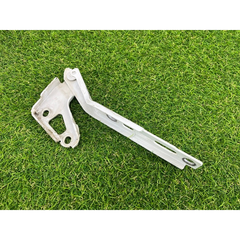 Петля капота (кузов и элементы) AUDI Q7 4L 2014 3.0 TFSi CTWB 4L0823301