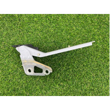 Петля капота