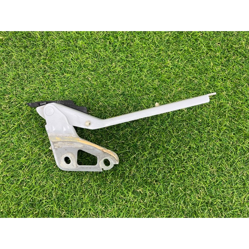 Петля капота (кузов и элементы) AUDI Q7 4L 2014 3.0 TFSi CTWB 4L0823302