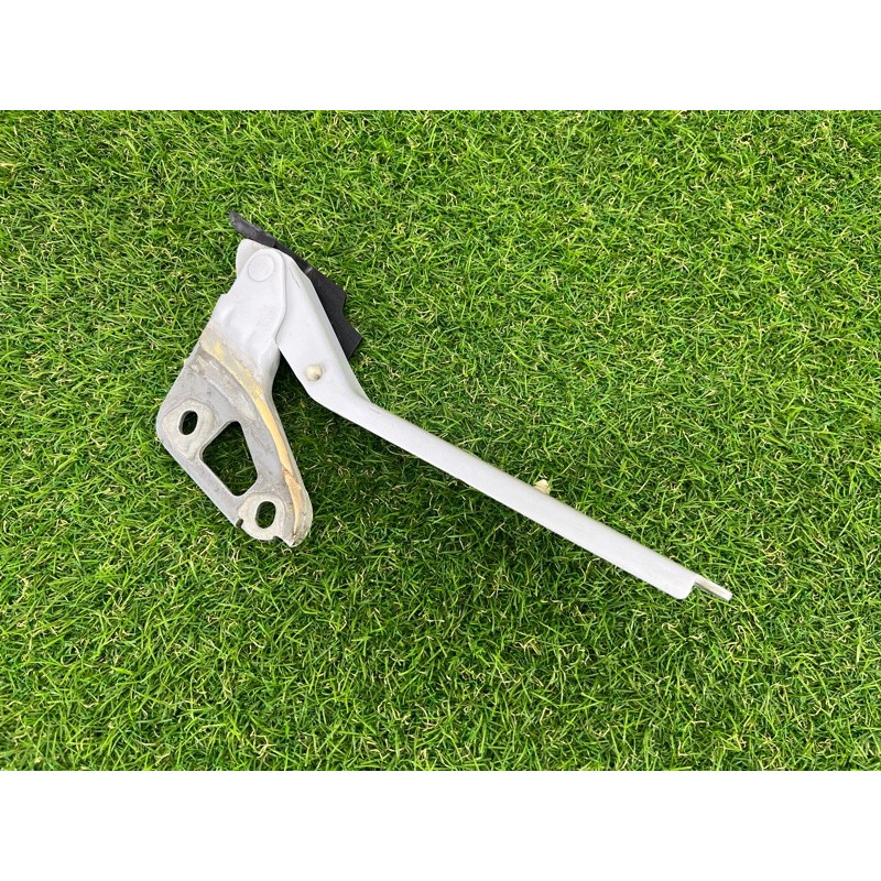 Петля капота (кузов и элементы) AUDI Q7 4L 2014 3.0 TFSi CTWB 4L0823302