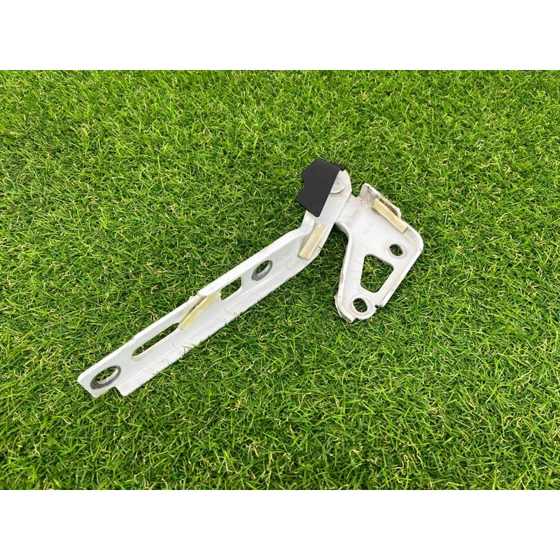 Петля капота (кузов и элементы) AUDI Q7 4L 2014 3.0 TFSi CTWB 4L0823302