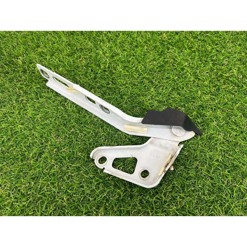 Петля капота (кузов и элементы) AUDI Q7 4L 2014 3.0 TFSi CTWB 4L0823302