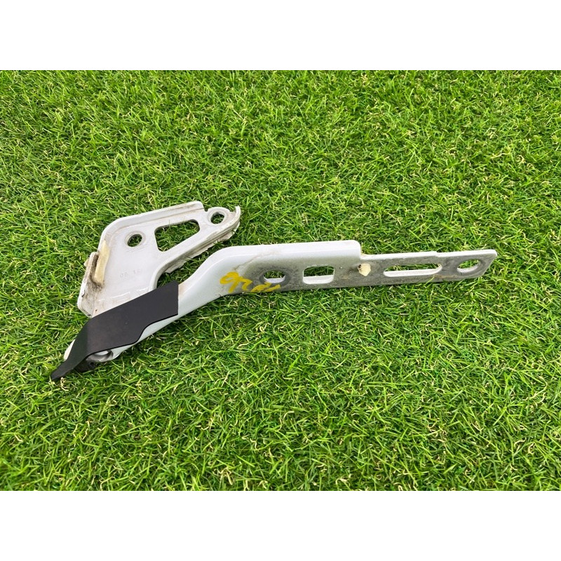 Петля капота (кузов и элементы) AUDI Q7 4L 2014 3.0 TFSi CTWB 4L0823302