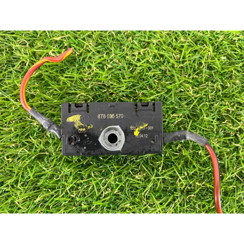 Помехоподавляющий фильтр (электрика) AUDI A7 4G 2013 3.0 CGXB 8T8035570