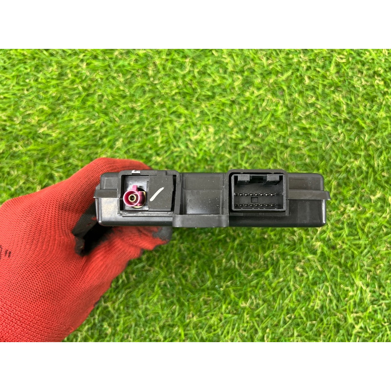 Блок бесключевого доступа (электрика / блоки управления) Jeep Grand Cherokee WK2 2016 3.6 68211125AC