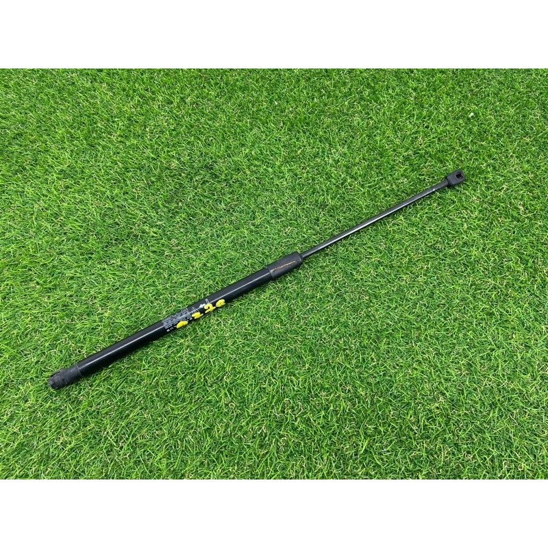 Амортизатор капота (кузов и элементы) PORSCHE CAYENNE 958 2013 3.6 95851135900