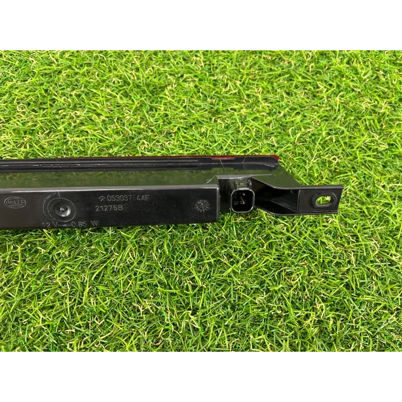 Повторитель стоп сигнала (оптика) Jeep Grand Cherokee WK2 2016 3.6 5303754AF