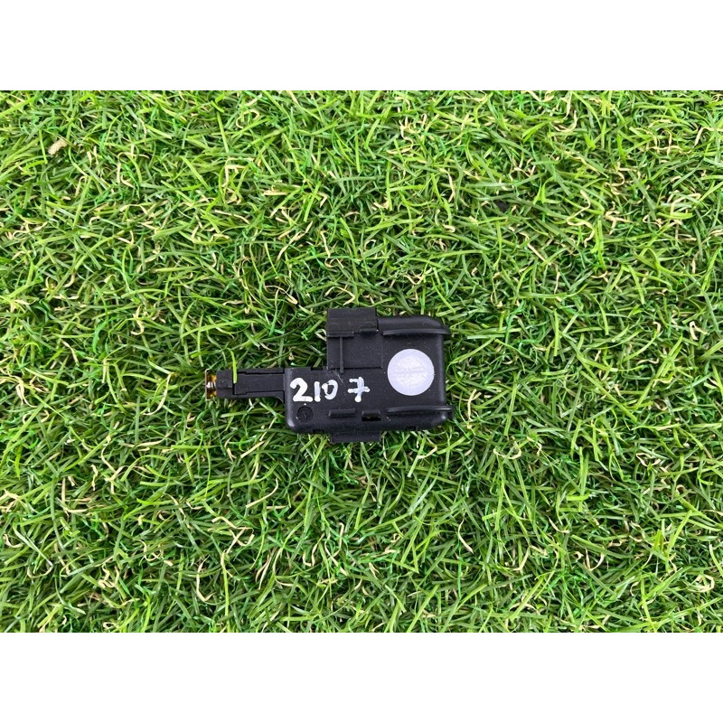 Датчик влажности воздуха (электрика / датчики) AUDI A7 4G 2013 3.0 CGXB 8K0907658E