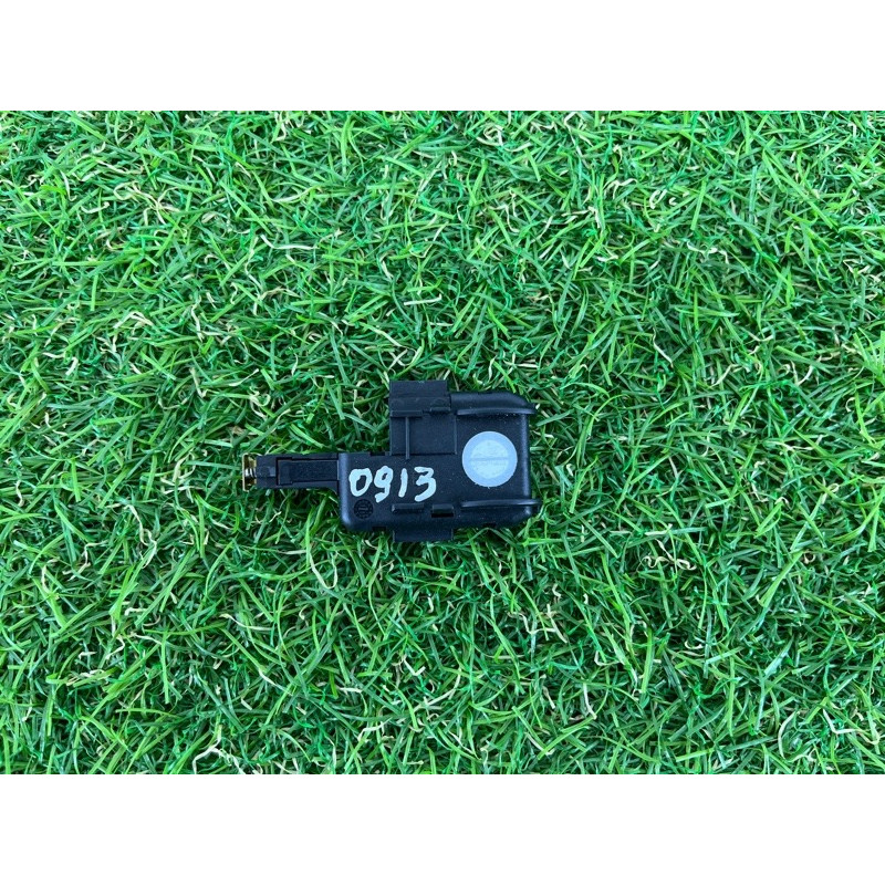 Датчик влажности воздуха (электрика / датчики) AUDI A4 B8 2012 2.0 TFSI 8K0907658E