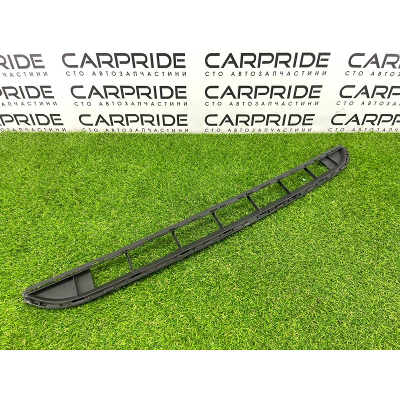 Решетка бампера (кузов и элементы) Volkswagen Touareg NF 2012 3.0 7P68536739B9