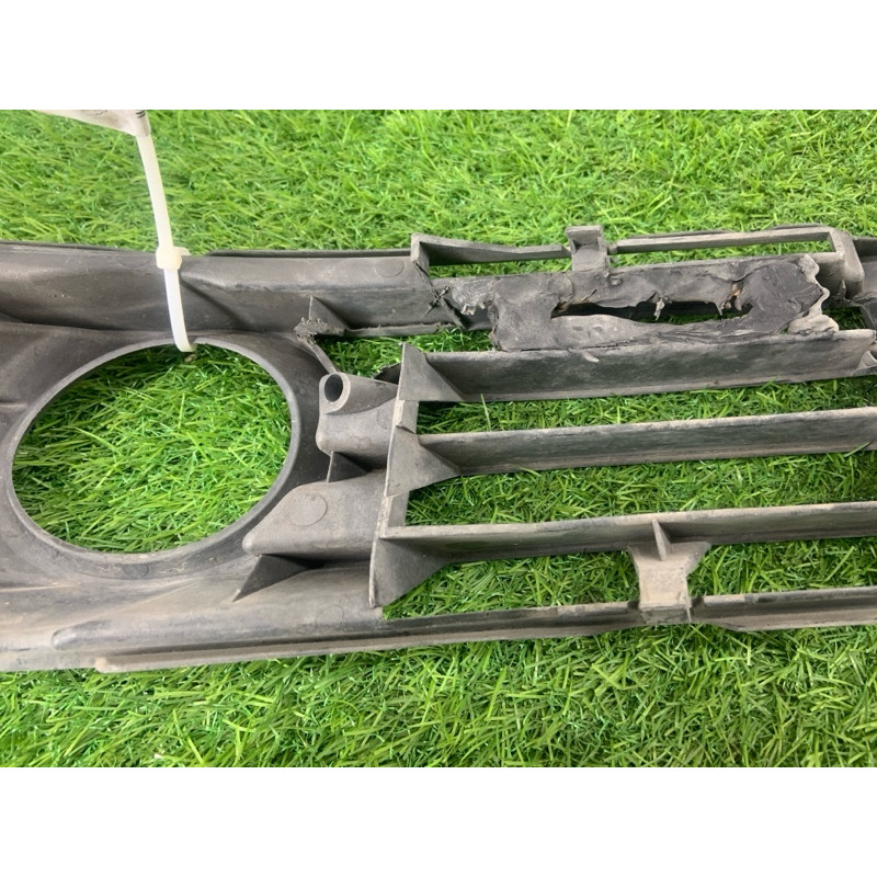 Накладка на бампер (кузов і елементи) Volkswagen Passat B5 2003 2.5 AKN 3B0853665L