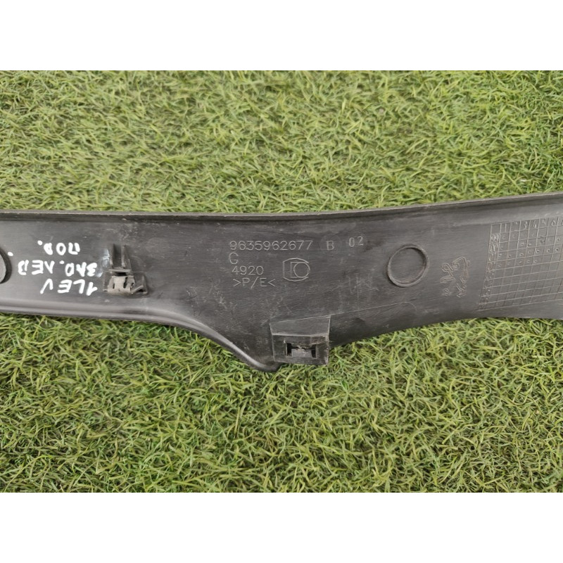 Накладка на порог (кузов и элементы) PEUGEOT 607 1 2002 3.0i V6 9635962677