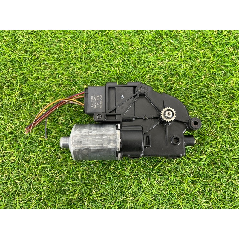 Мотор люка (электрика) AUDI Q7 4L 2014 3.0 TFSi CTWB 4L0959591A