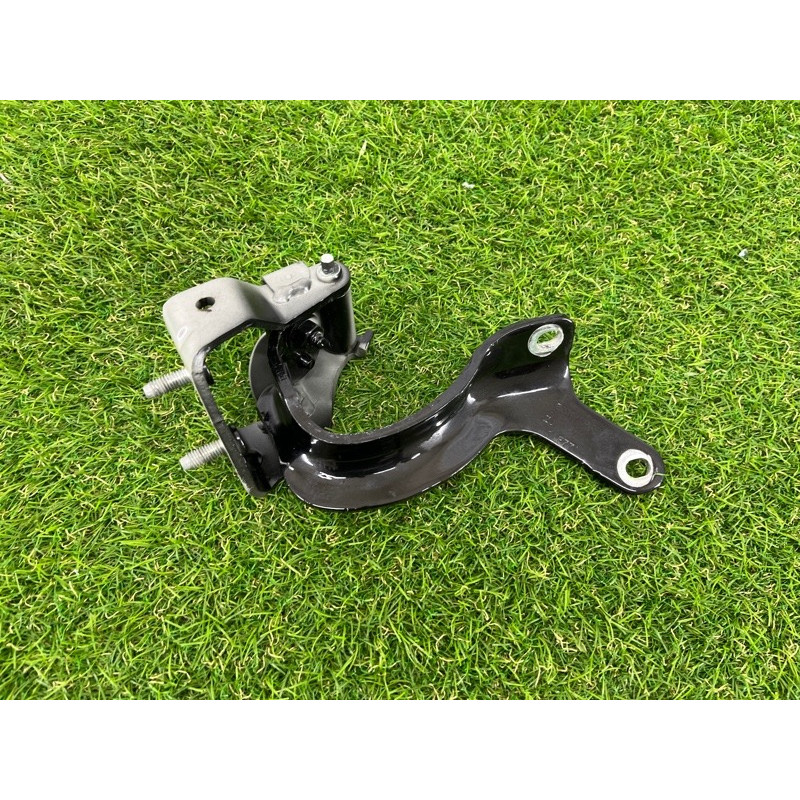 Петля багажника (кузов и элементы) AUDI Q7 4L 2007 3.6 4L0827300B