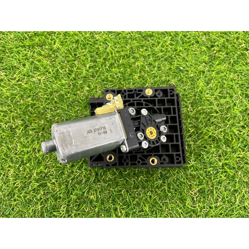 Моторчик регулировки сидения (электрика) PORSCHE CAYENNE 958 2012 4.8 0390203389