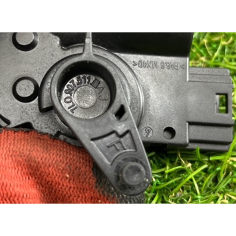 Привод заслонки отопителя (отопление и кондиционирование) AUDI Q7 4L 2007 3.6 7L0907511AJ