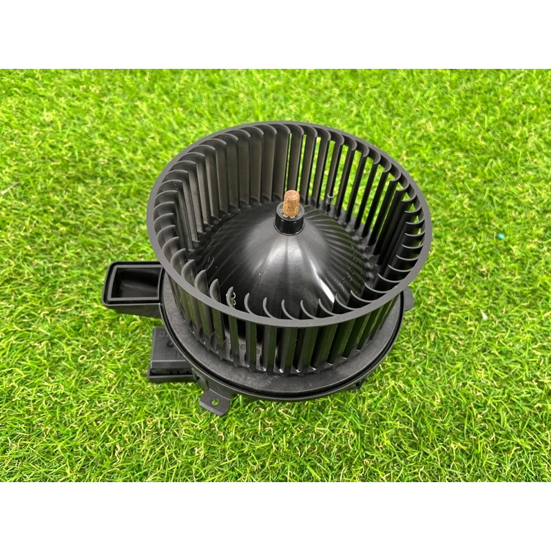 Мотор печки (отопление и кондиционирование) AUDI Q7 4M 2018 3.0 TFSi 4M1820021A