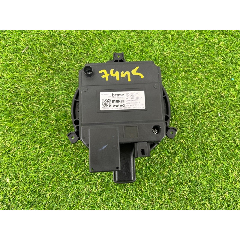 Мотор печки (отопление и кондиционирование) AUDI Q7 4M 2018 3.0 TFSi 4M1820021A