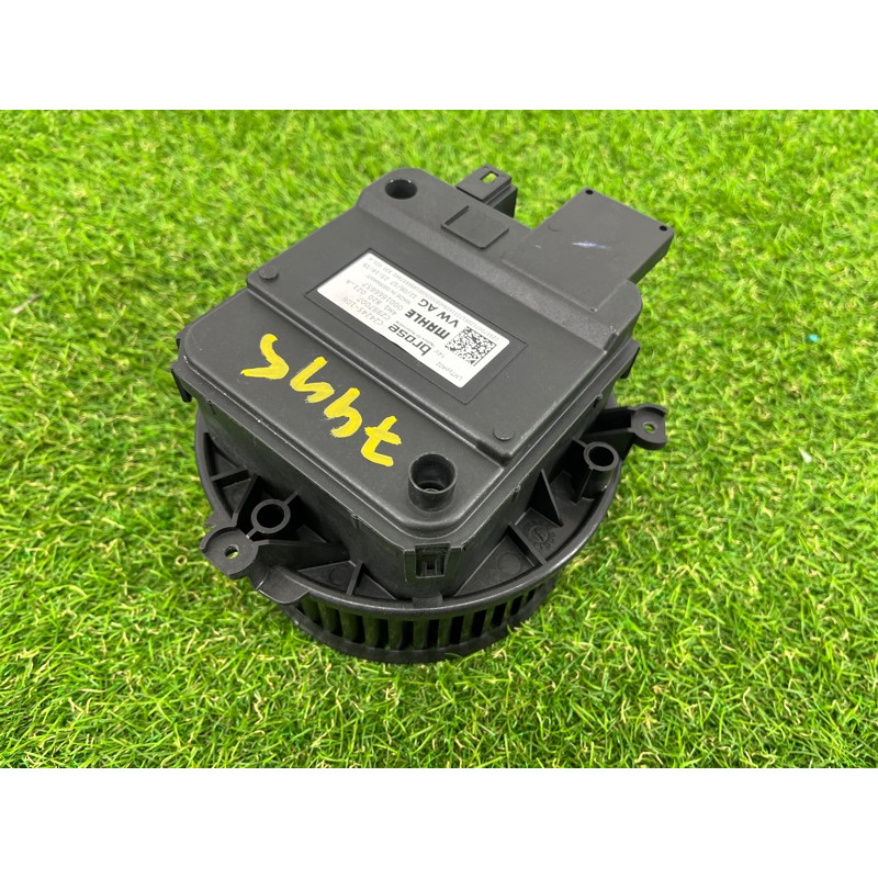 Мотор печки (отопление и кондиционирование) AUDI Q7 4M 2018 3.0 TFSi 4M1820021A