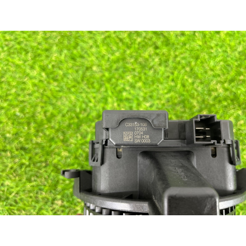 Мотор печки (отопление и кондиционирование) AUDI Q7 4M 2018 3.0 TFSi 4M1820021A