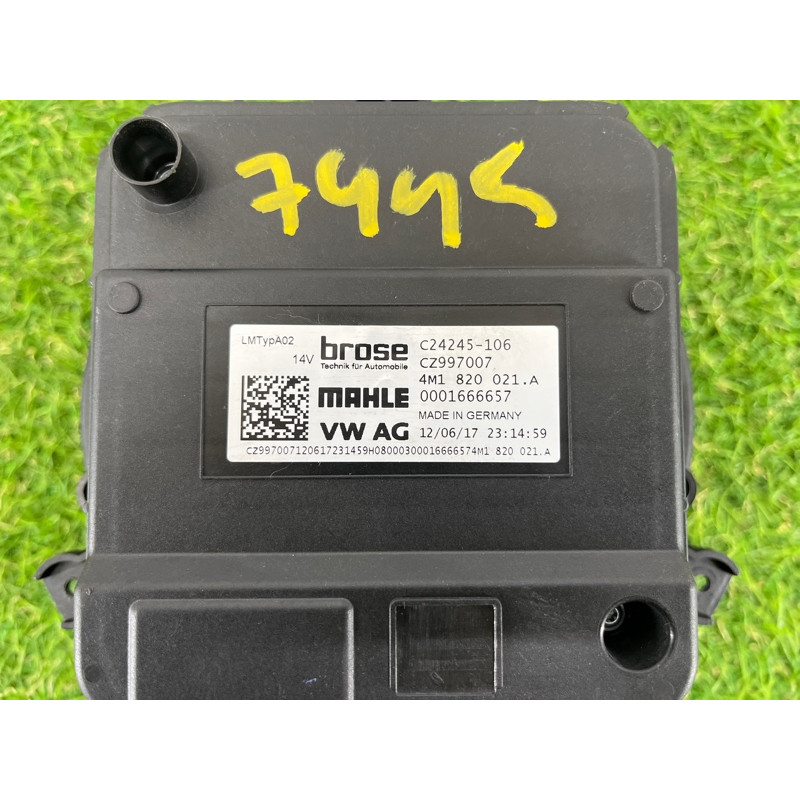 Мотор печки (отопление и кондиционирование) AUDI Q7 4M 2018 3.0 TFSi 4M1820021A